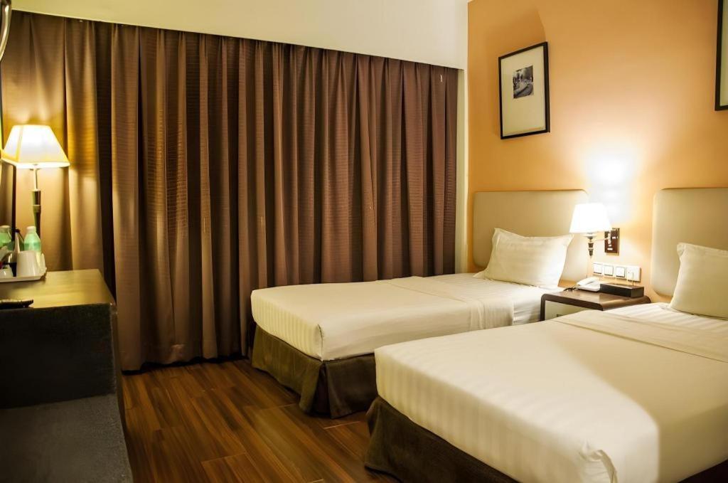 Ritz Garden Hotel Ipoh Esterno foto