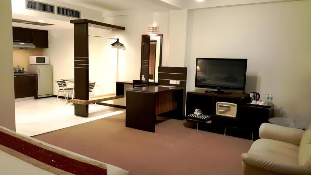 Ritz Garden Hotel Ipoh Esterno foto