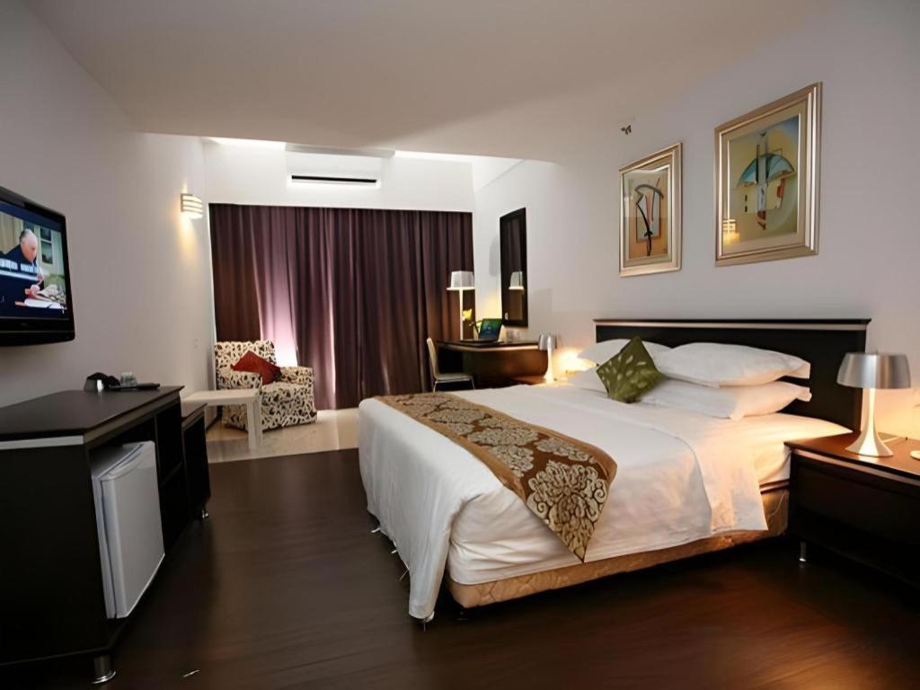 Ritz Garden Hotel Ipoh Esterno foto