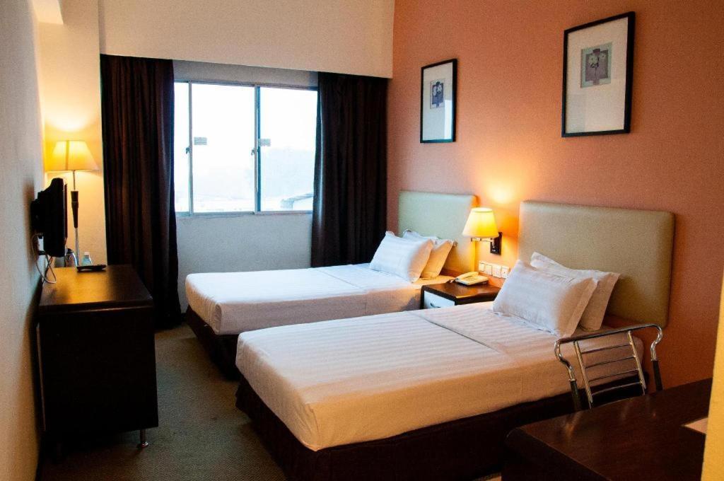 Ritz Garden Hotel Ipoh Esterno foto