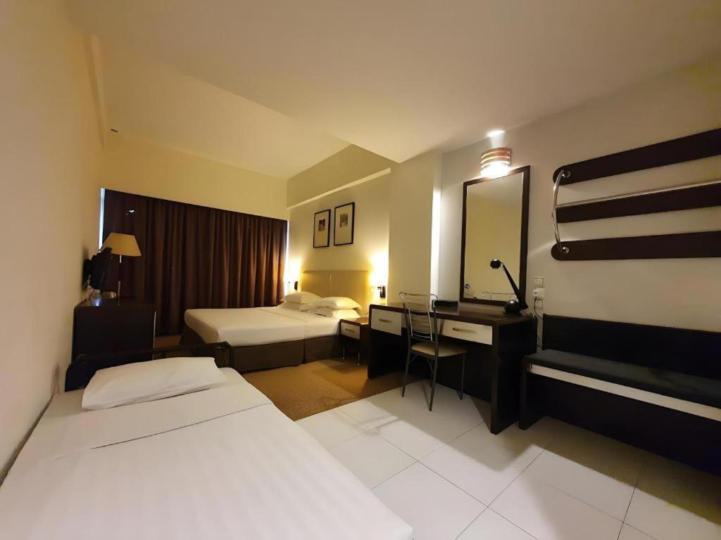 Ritz Garden Hotel Ipoh Esterno foto